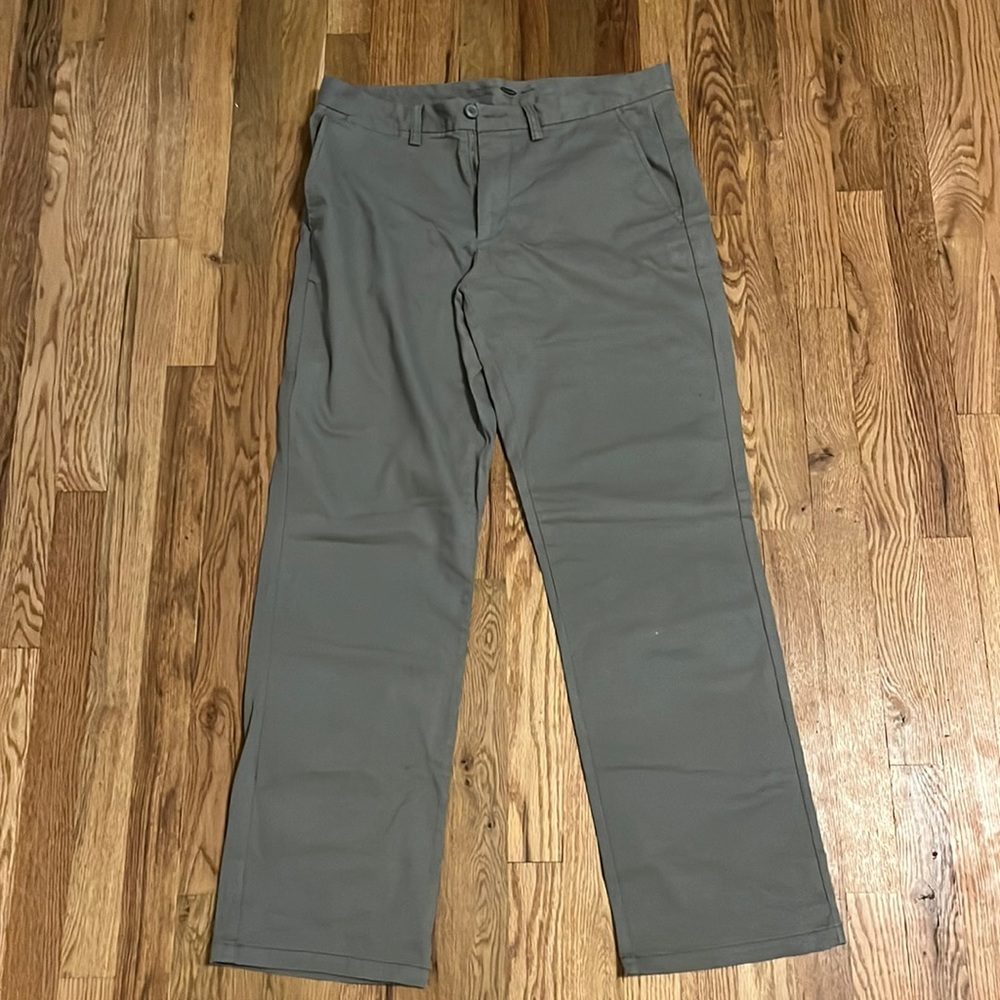 Old Navy gray chinos, never worn, size 34 x 32